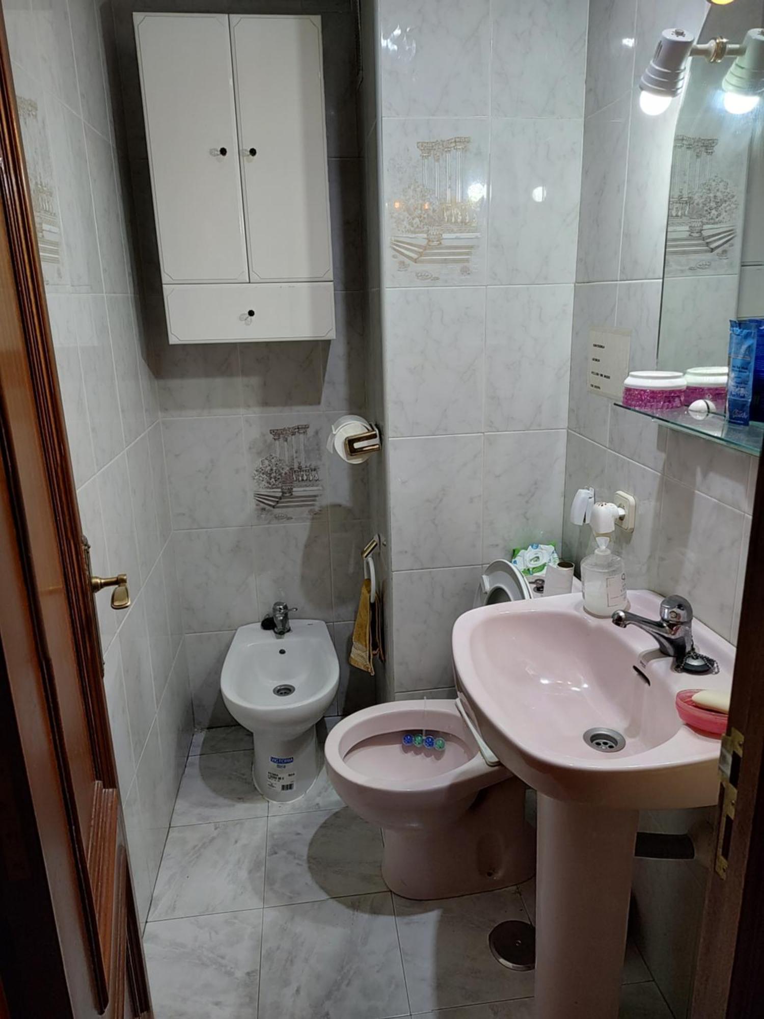 Homestay Privada Alameda De Osuna *