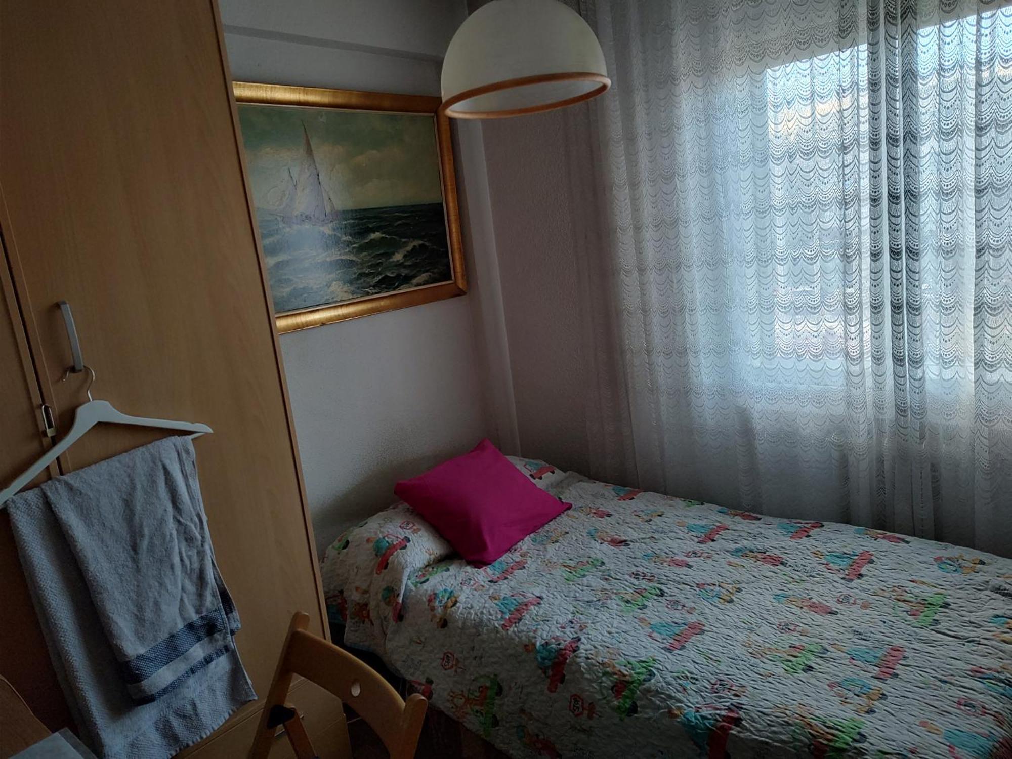 Privada Alameda De Osuna Homestay Madrid